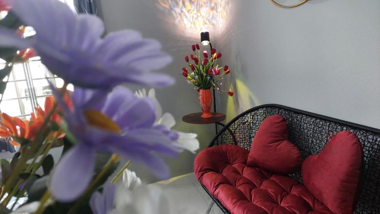 Alley Homestay Hanoi Exteriör bild